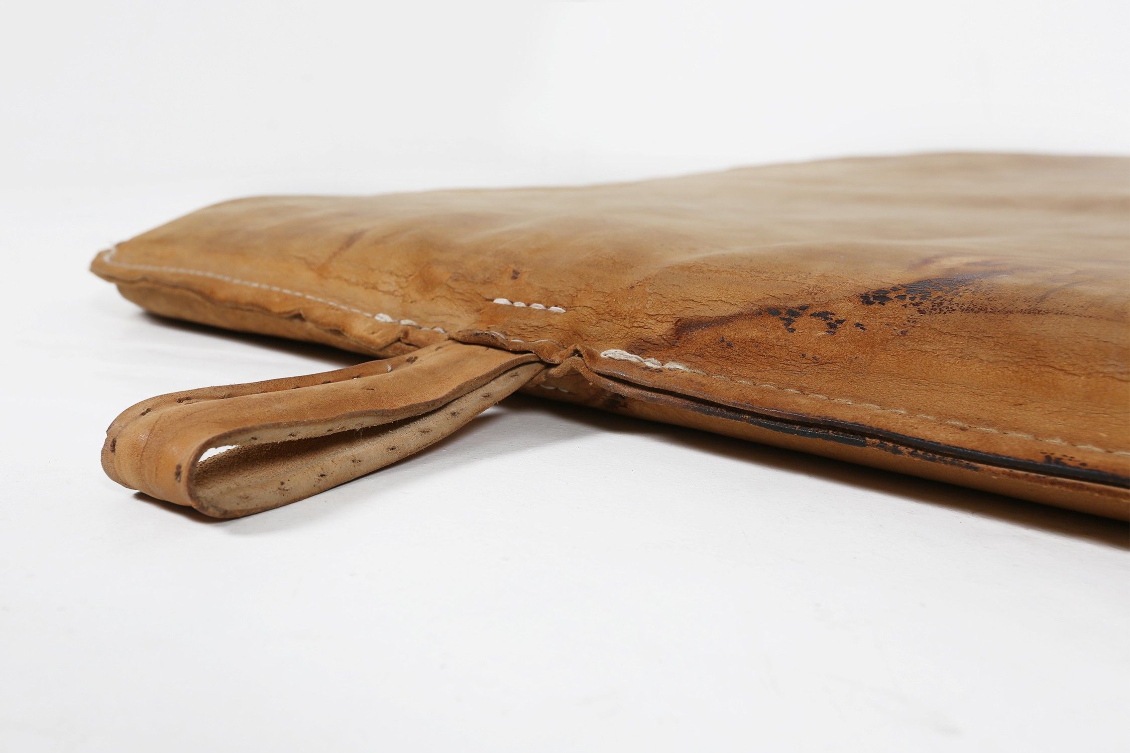 Vintage Industrial Gym Mat in Thick Cow Leather, Belgium 1930sthumbnail